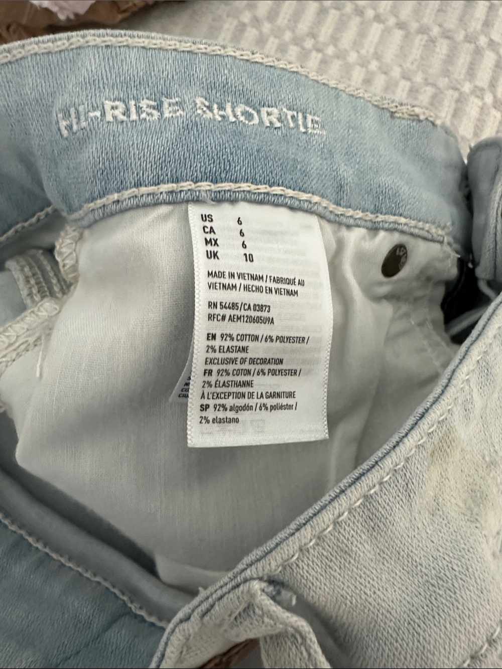 American Eagle Outfitters Super Stretch Hi-Rise Shortie Jean Shorts Lace Pocket - Picture 7 of 7